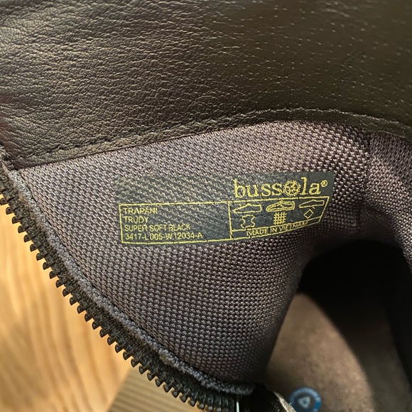 Bussola Black leather boots size 37 women’s - Picture 5 of 6